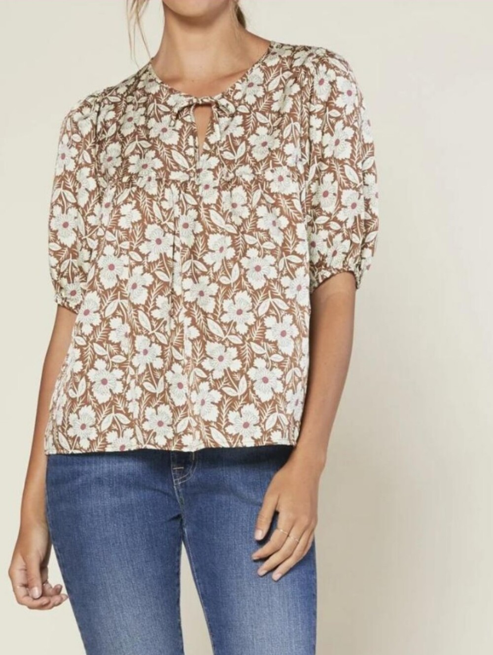 Outerknown Brown Floral Daisy Print Tie Neck Puff Silk Sleeve Top Sz XS Boho